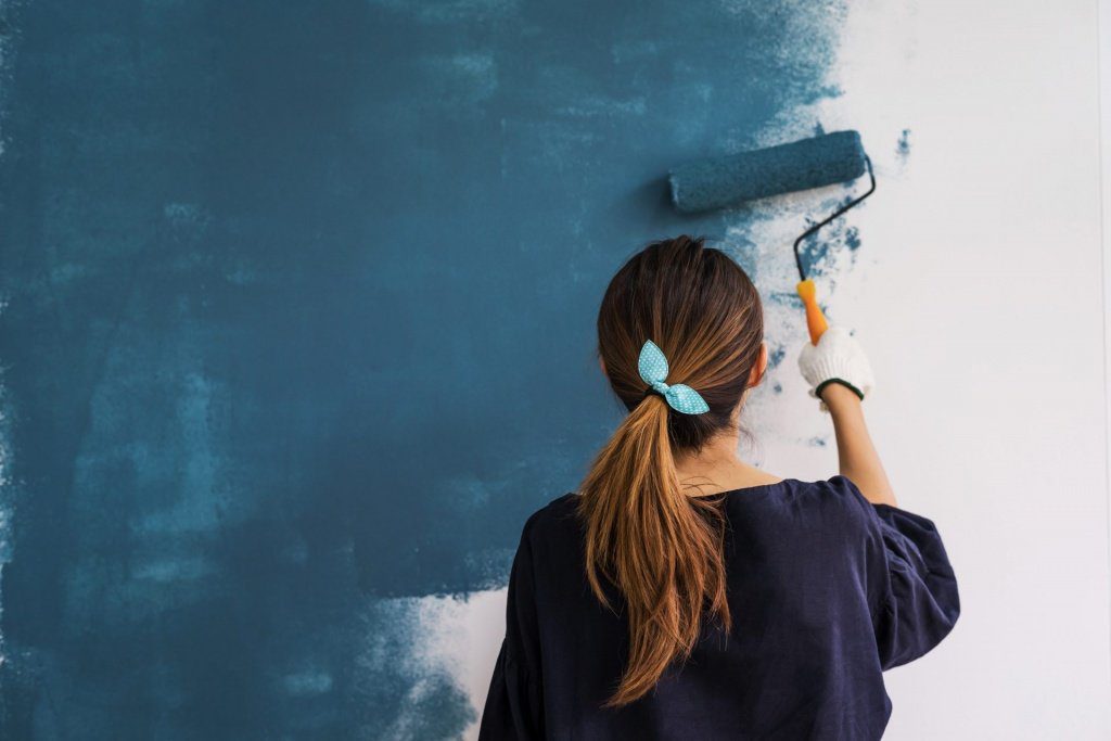 painting a room blue